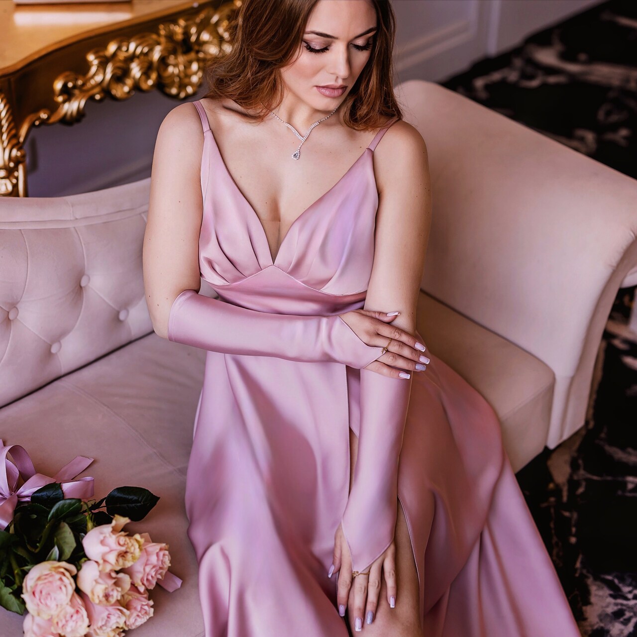 Suknia satynowa pudrowy róż bridalstole